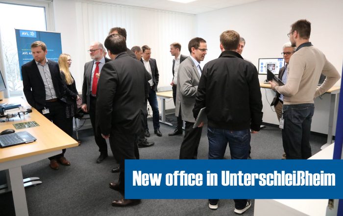 News: New office in Unterschleißheim: Employees at the opening