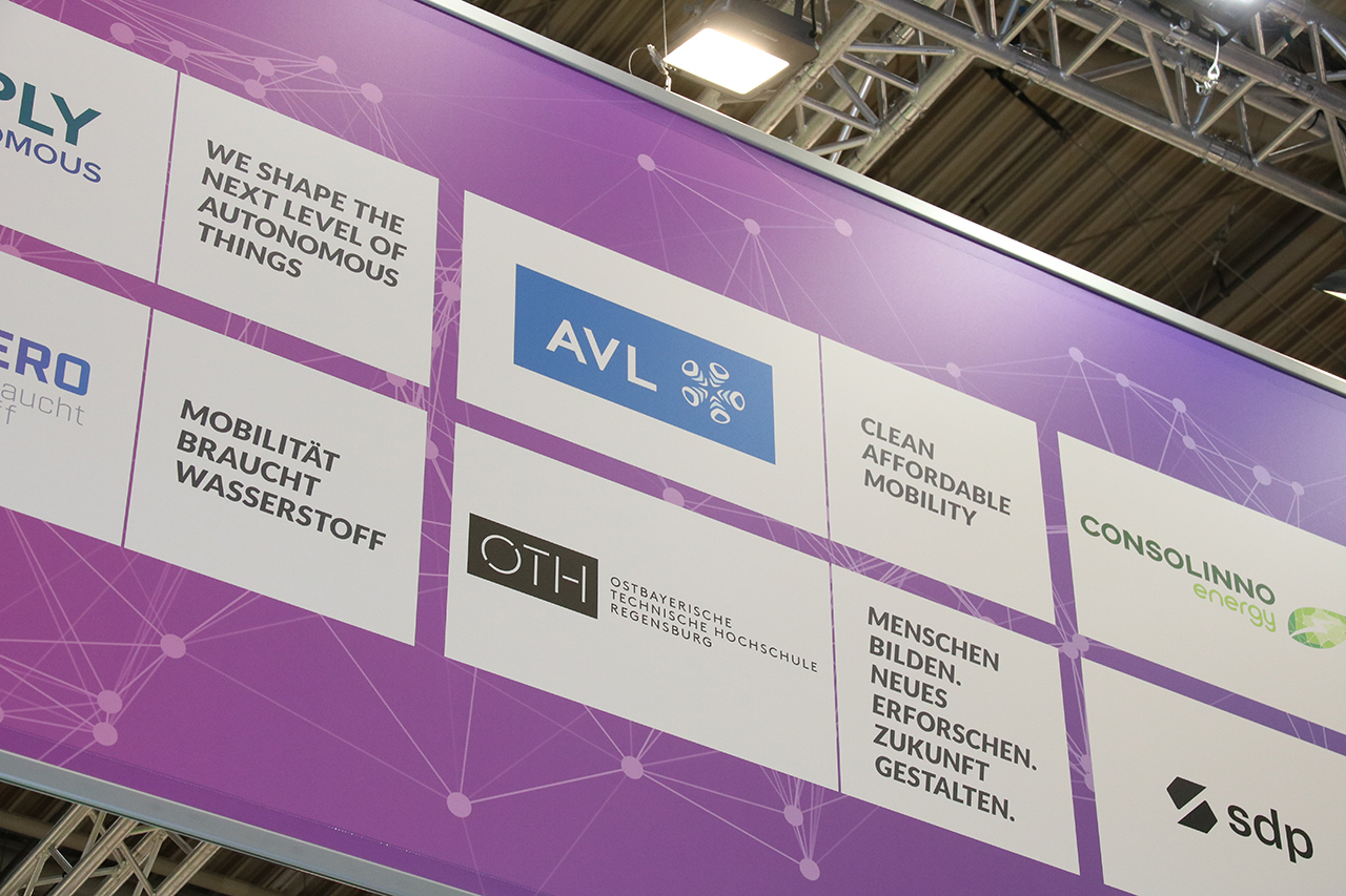 Banner des Cluster Mobility & Logistics auf der IAA